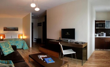 Двухместные апартаменты Standard c 1 комнатой двуспальная кровать в Ararat All Suites Hotel