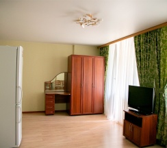 Трехместный номер с дополнительным спальным местом в Комета