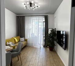 Апартаменты Comfort с 3 комнатами с видом на город в Апартаменты WHITE APARTMENT рядом с центром