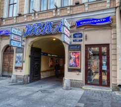 Кровать в общем номере в Family and friends