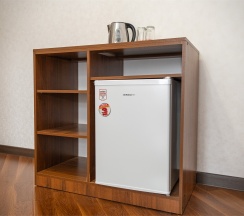 Двухкомнатный номер с одной большой  кроватью в Великий Каспий