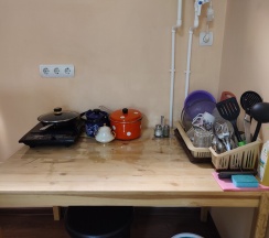 Шестиместный полулюкс с 2 комнатами с балконом и с красивым видом из окна в Гостиница