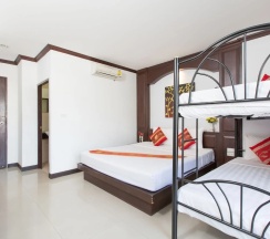 Четырёхместный номер Standard в Patong Buri