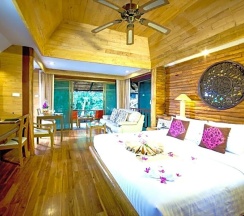 Четырёхместный номер Standard в Sunset Park Resort and Spa