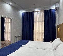 Люкс с панорамным видом на бульвар в Sintem Premium Hotel