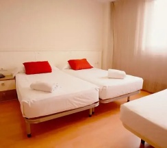 Номер Семейный в Vertice Roomspace Madrid