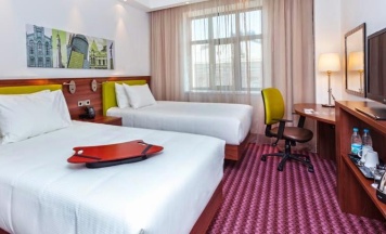 Номер стандарт с 2 односпальными кроватями в Hampton by Hilton Samara