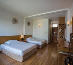 Двухместный номер Deluxe 2 отдельные кровати в Sirin Hotel Hua Hin
