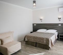 Улучшенный двухместный номер в Hotel La V