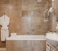 Люкс Двухкомнатный в Marins Grand Hotel Астрахань