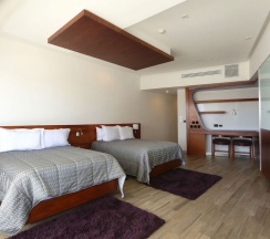 Люкс Executive с балконом в Sonata Hotel