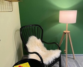 Четырёхместный коттедж с 2 комнатами с красивым видом из окна в Нептун-2