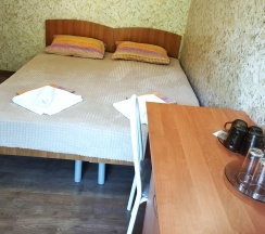 2-комнатный номер комфорт с 2 односпальными и 1 двуспальной кроватью в Пальма