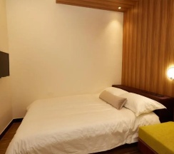 Двухместный номер No Window (двуспальная кровать) в Meego Qingwen Hotel