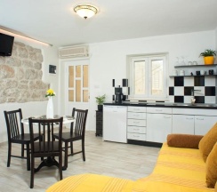 Апартаменты в Bokun Guesthouse