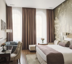 Премиум с 1 кроватью King- size вид на ул. Чайковского в Hotel Indigo St. Petersburg-Tchaikovskogo