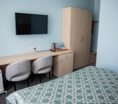 Номер стандарт улучшенный с 1 двуспальной кроватью в Хабаровск