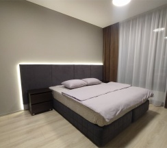 Апартаменты с гостиной и спальней в ЖК "Savin House" в Sibgat Apartments