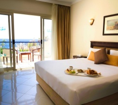 Двухместный номер Standard с видом на море 2 отдельные кровати в Курортный отель Grand Oasis Resort