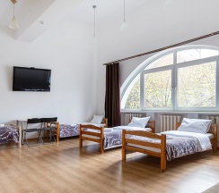 Шестиместный номер Economy в Янка