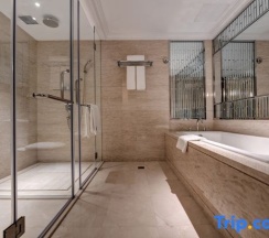 Люкс Business в Phoenix Hotel