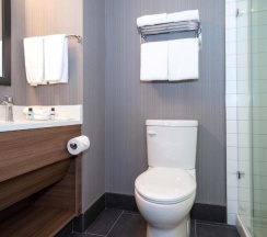 Двухместный номер Standard двуспальная кровать в Sandman Signature Calgary Downtown Hotel