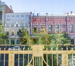Двухместный номер с балконом + ЗАВТРАК (хлопья овсяные и мультизлаковые с молоком, чай) в Хостелы рус Самара