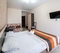 Зх м Комфорт с балконом в Loo de luxe