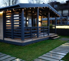 Семейный коттедж в Хюгге на озере