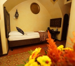 Одноместный номер Standard в Hotel Villa Oriental & Restaurant