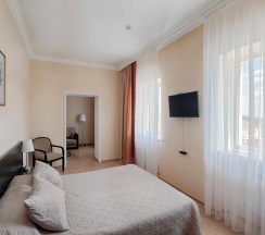 Номер люкс улучшенный в Мезонин