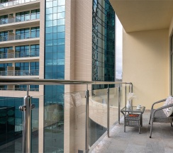 Трехкомнатный апартамент Luxury Dubai с двумя спальнями в Real Apartments Sochi
