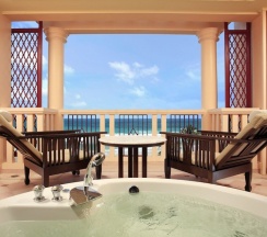 Двухместный номер Spa Deluxe двуспальная кровать в Отель Centara Grand Beach Resort Phuket