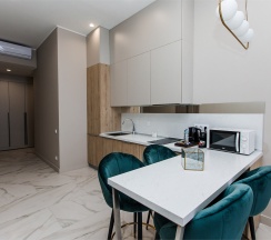 Студия Люкс в Mirror Residence