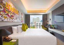 Номер Deluxe в Maitria Hotel Rama 9 Bangkok