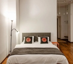 Студия Superior с красивым видом из окна в Апартаменты Стильная Студия в Башне Комплекса Ворота в Город