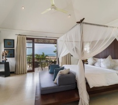 Вилла с 4 комнатами с красивым видом из окна в Kanda Residences Pool Villas