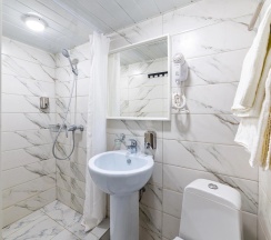Двухместные апартаменты Дуплекс (двуспальная кровать) в Apartaments Chernoe Derevo 