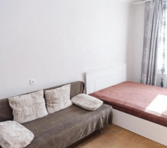 Апартаменты c 1 комнатой с балконом в BedAndRest