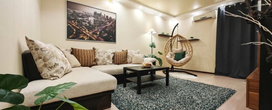 Апартаменты с балконом и с красивым видом из окна в Апартаменты Strawberry Hills Sutki Life