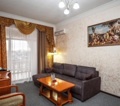 Семейный Люкс в Чеботарёвъ