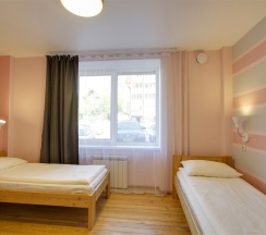 Двухместный номер с двумя отдельными кроватями (TWIN) в Riverside Hotel