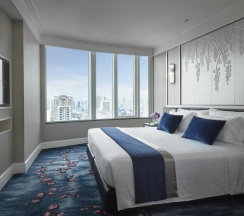 Одноместный люкс Grand с видом на город двуспальная кровать в Grande Centre Point Sukhumvit 55
