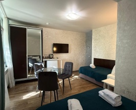 Трехместный номер Делюкс с балконом в Delta nova