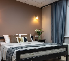 Улучшенный номер с 1 кроватью в Номера в Гатчине