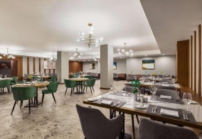 Отель Отель Wyndham Garden Baku в Баку