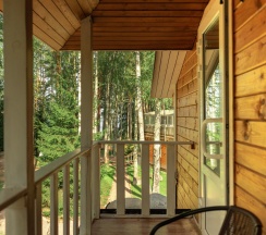 Дом у камня в Black fox