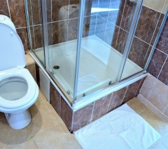 №1. Семейный номер с двуспальной кроватью, диваном и видом на Байкал в Прибой