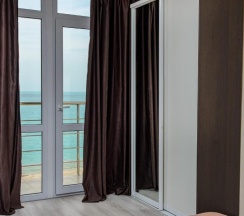 Двухместный номер Standard с видом на море двуспальная кровать в Орхидея