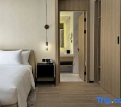 Трёхместный номер Deluxe в Laya Resort Phuket Island